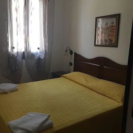 Dammusi Cala Galera Apartment *