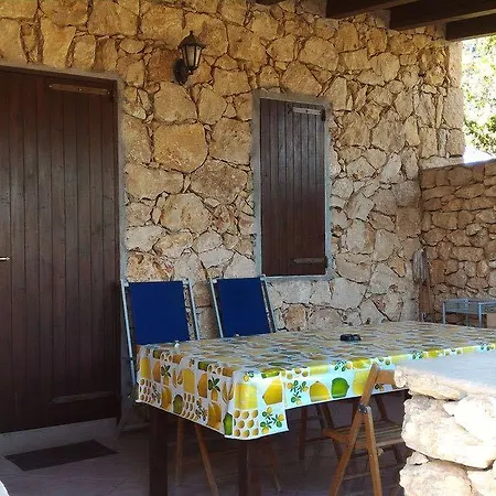 Dammusi Cala Galera Apartment