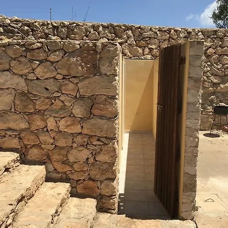 Dammusi Cala Galera *