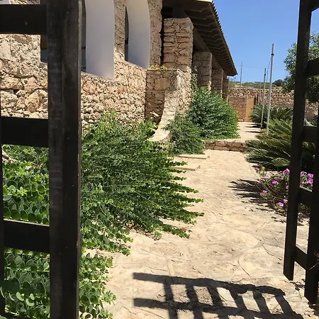 Dammusi Cala Galera Apartment Lampedusa