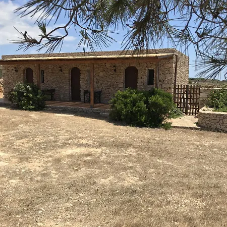 Dammusi Cala Galera Apartment *