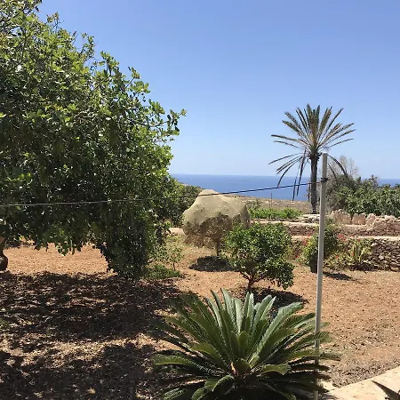 Dammusi Cala Galera Apartment