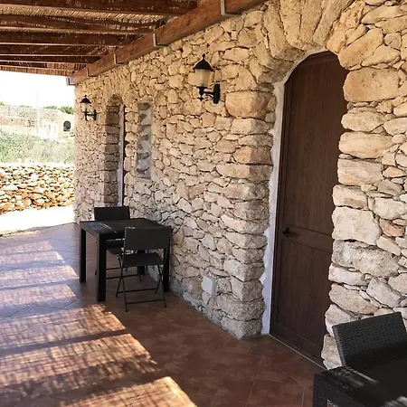 Apartment Dammusi Cala Galera